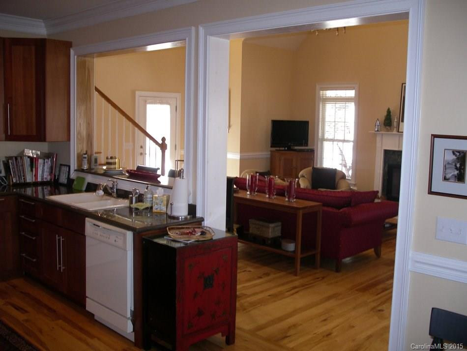 590 Hawk Ridge Drive - Photo 4