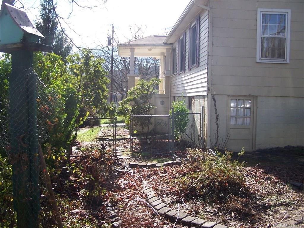 102 Ninth Street - Photo 8