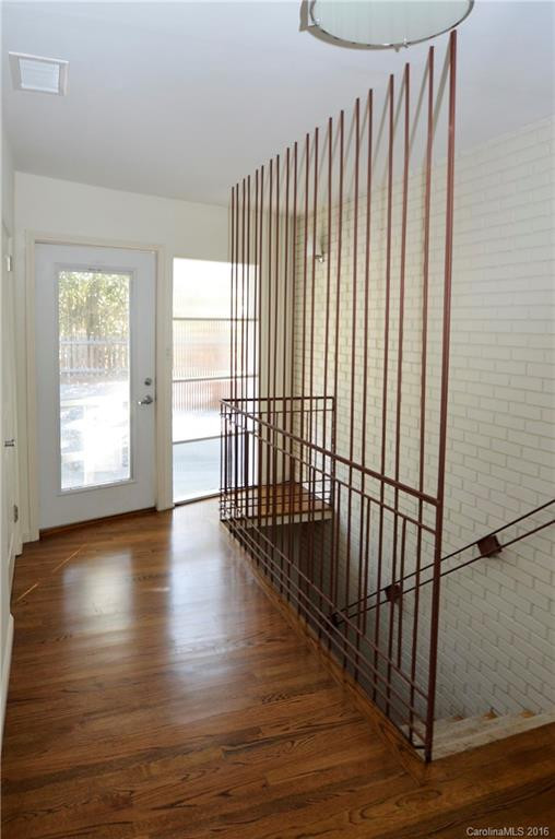 8 Shore Drive - Photo 3