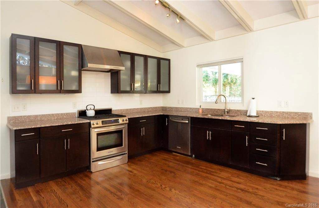 8 Shore Drive - Photo 5