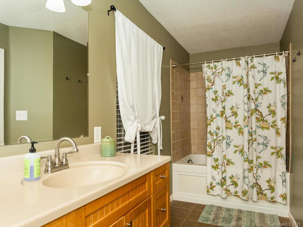 221 Pine Cove Lane - Photo 12