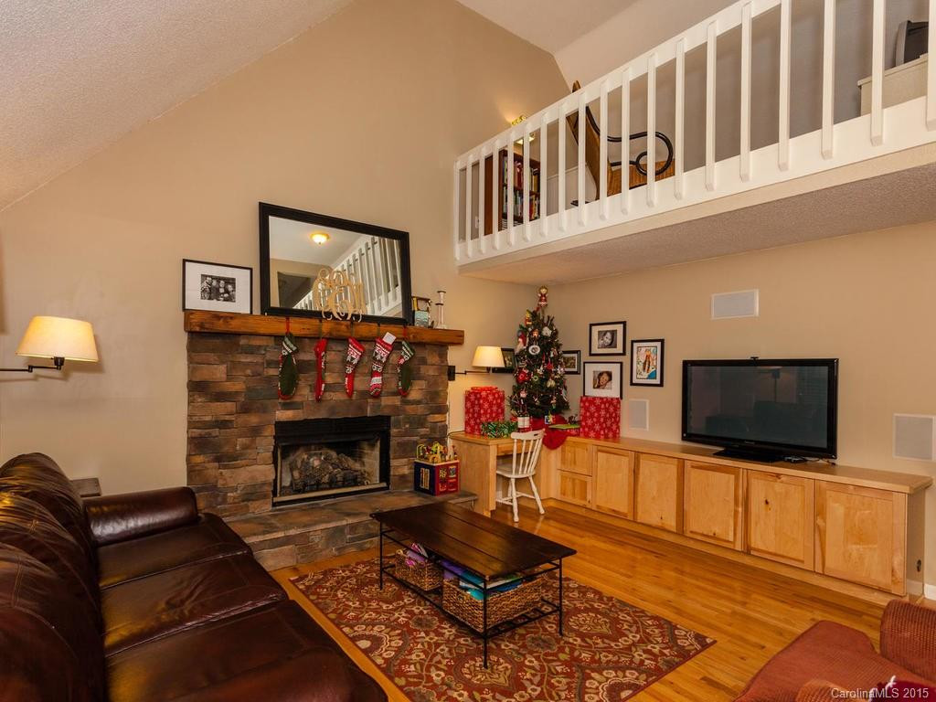 221 Pine Cove Lane - Photo 5