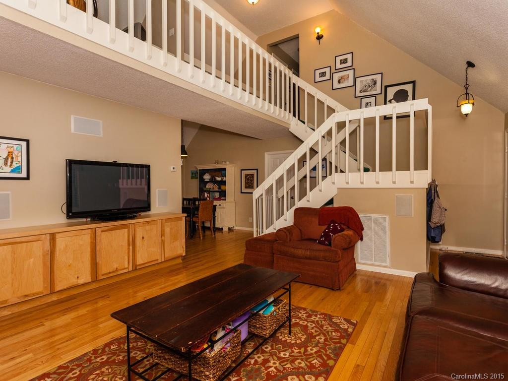 221 Pine Cove Lane - Photo 6