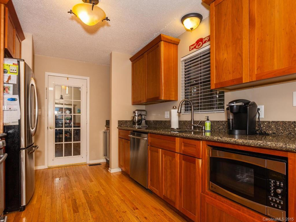 221 Pine Cove Lane - Photo 10
