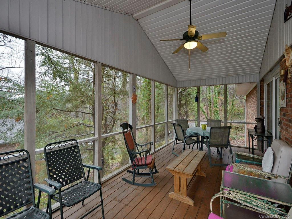 885 Indian Hill Road - Photo 11