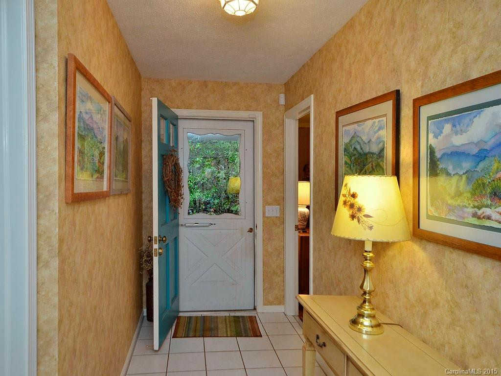 885 Indian Hill Road - Photo 3
