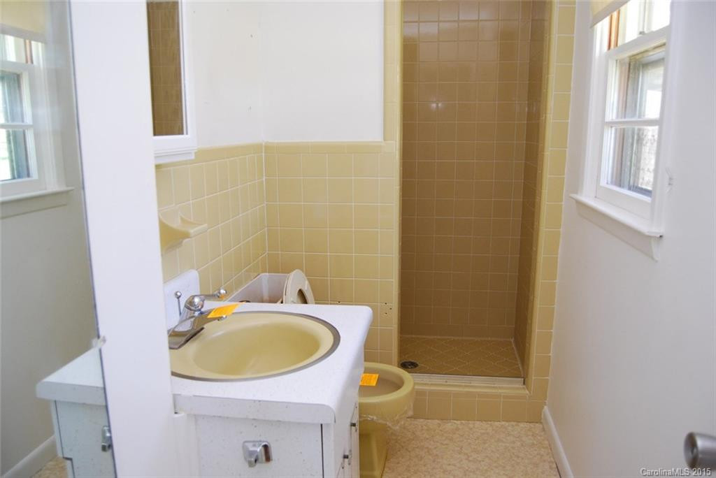 30 Westside Drive - Photo 11