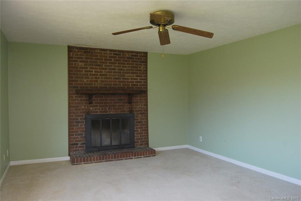 30 Westside Drive - Photo 5