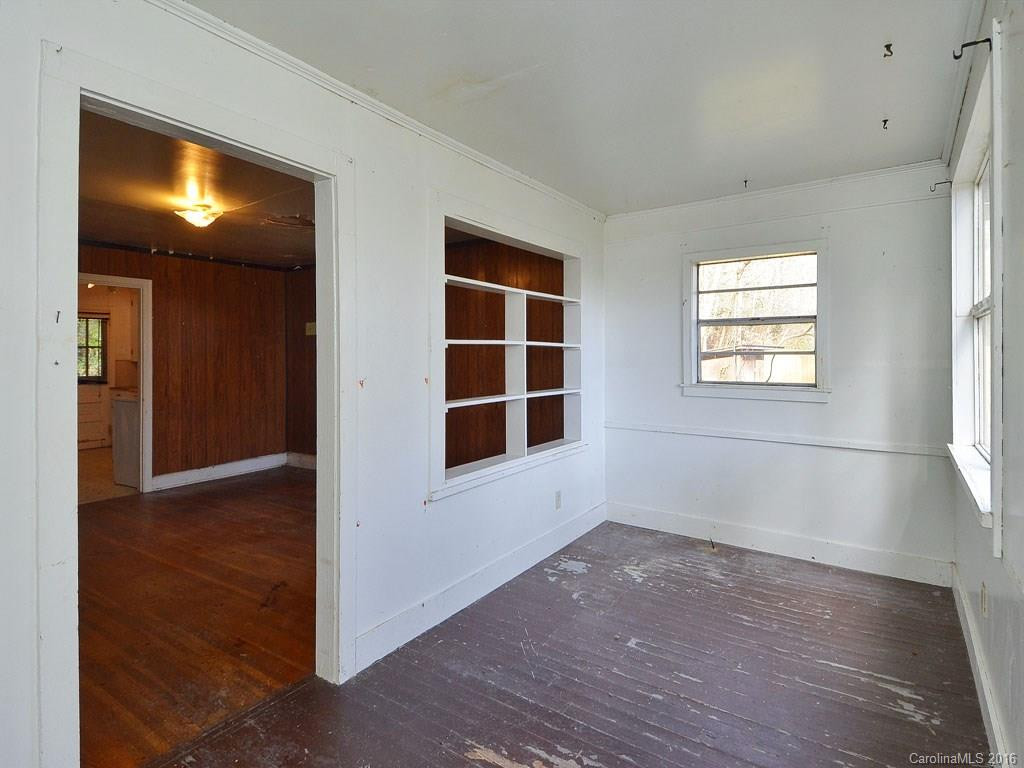 19 Aurora Drive - Photo 4