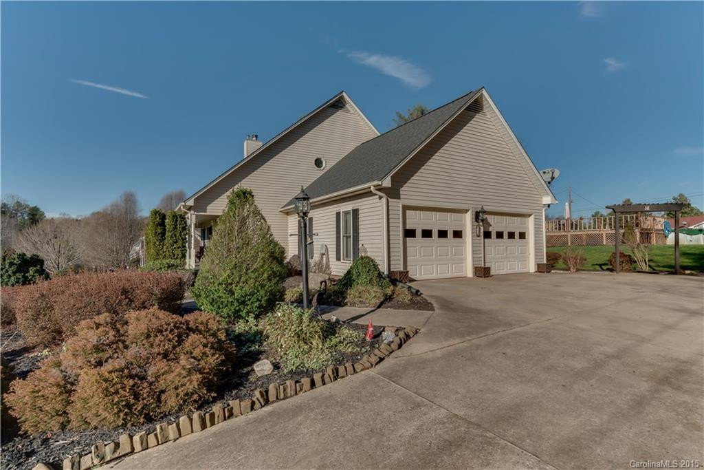 285 Bent Creek Drive - Photo 3