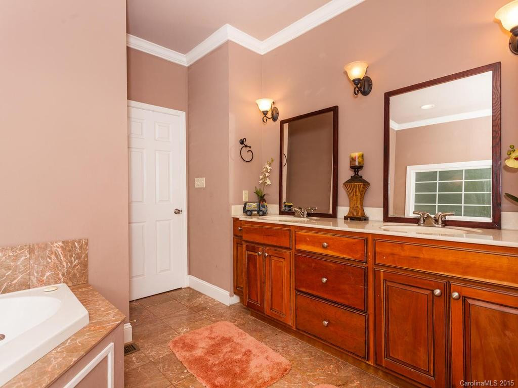 103 Woodhaven Drive - Photo 13