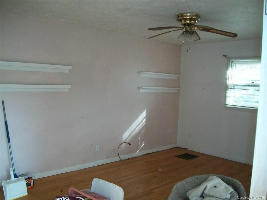 30 Debra Lane - Photo 2