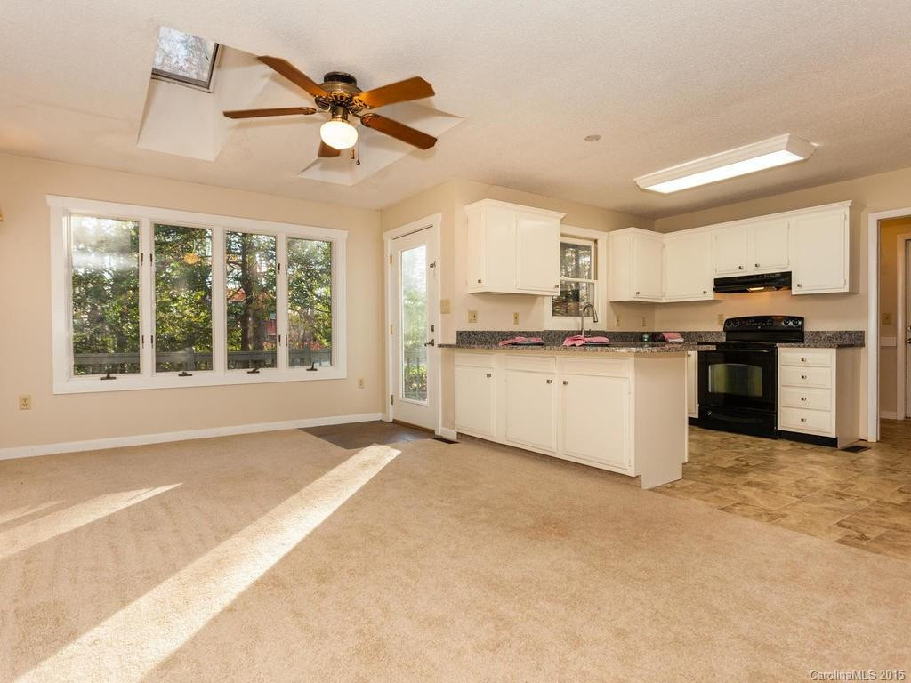 576 Melody Lane - Photo 6