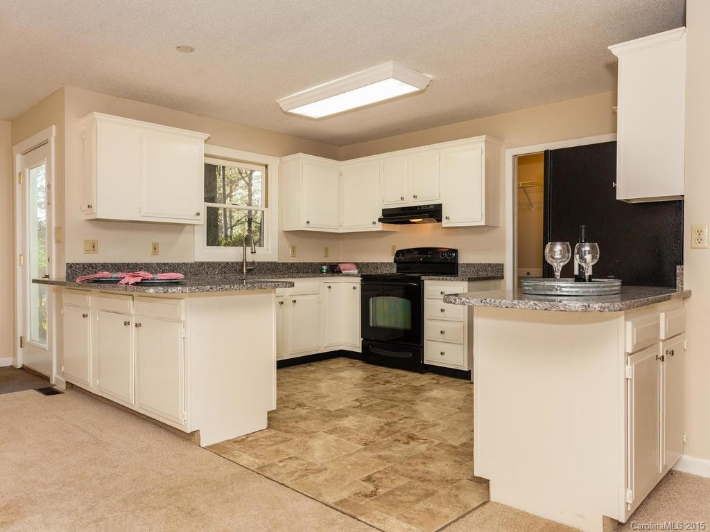 576 Melody Lane - Photo 7