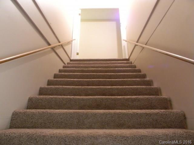 444 Edwards Street - Photo 11