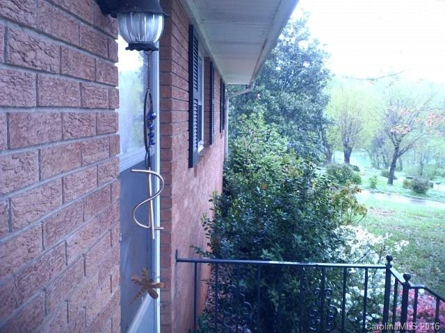 444 Edwards Street - Photo 3
