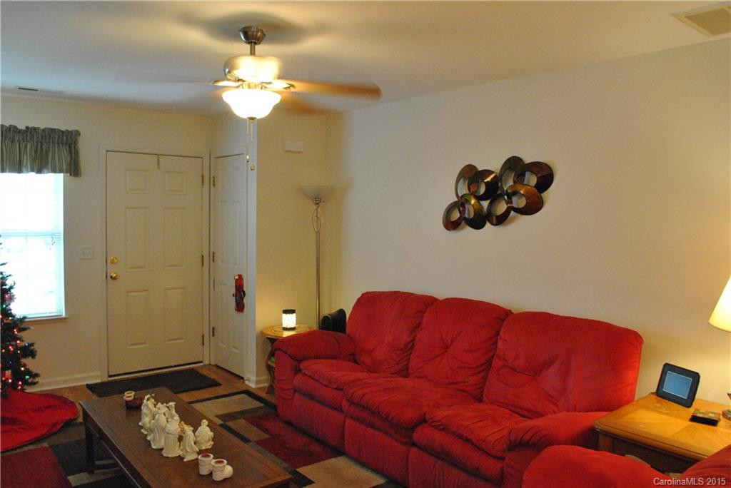 79 Stafford Court #72 - Photo 2