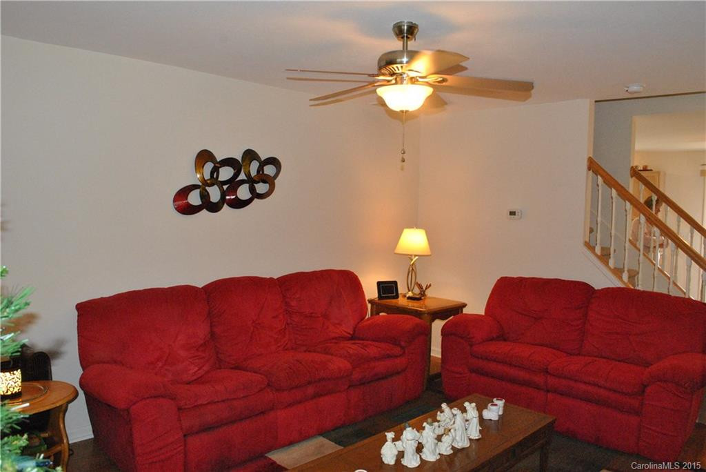 79 Stafford Court #72 - Photo 3