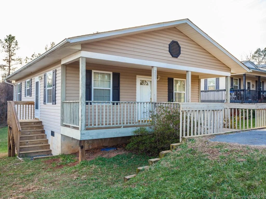 201 Oakview Road