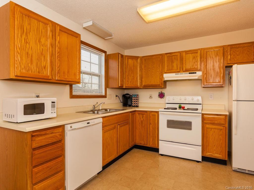 201 Oakview Road - Photo 6