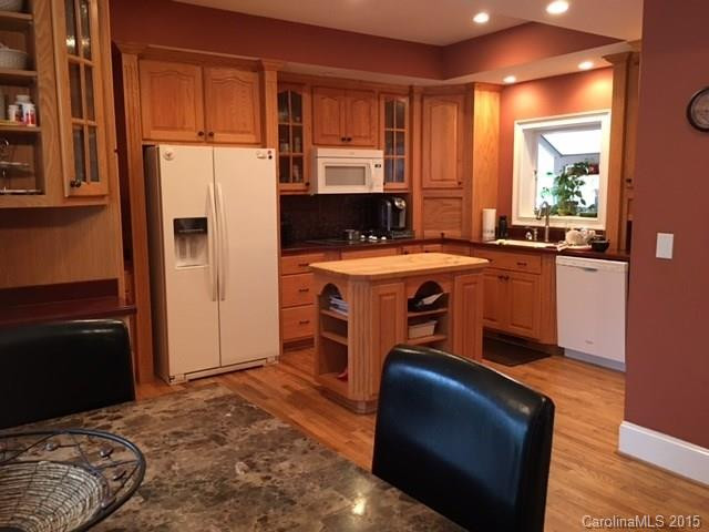 121 Bent Tree Drive - Photo 8