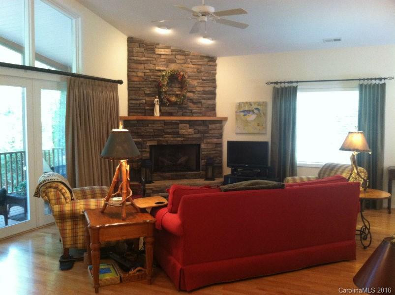 1 Unoga Court #Unit 68 Lot 10 - Photo 3
