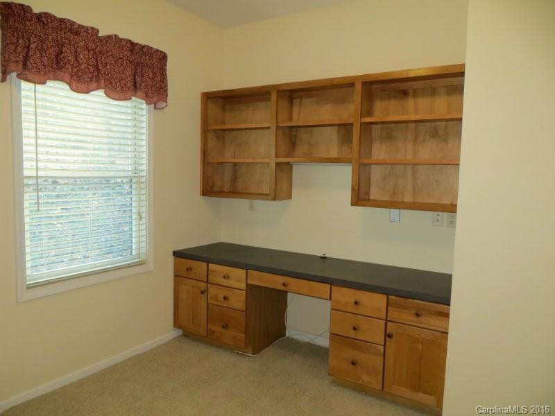 1 Unoga Court #Unit 68 Lot 10 - Photo 8