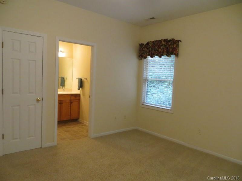 1 Unoga Court #Unit 68 Lot 10 - Photo 9