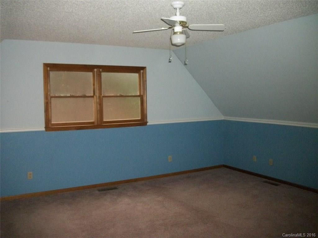 33 oak ridge Circle - Photo 7