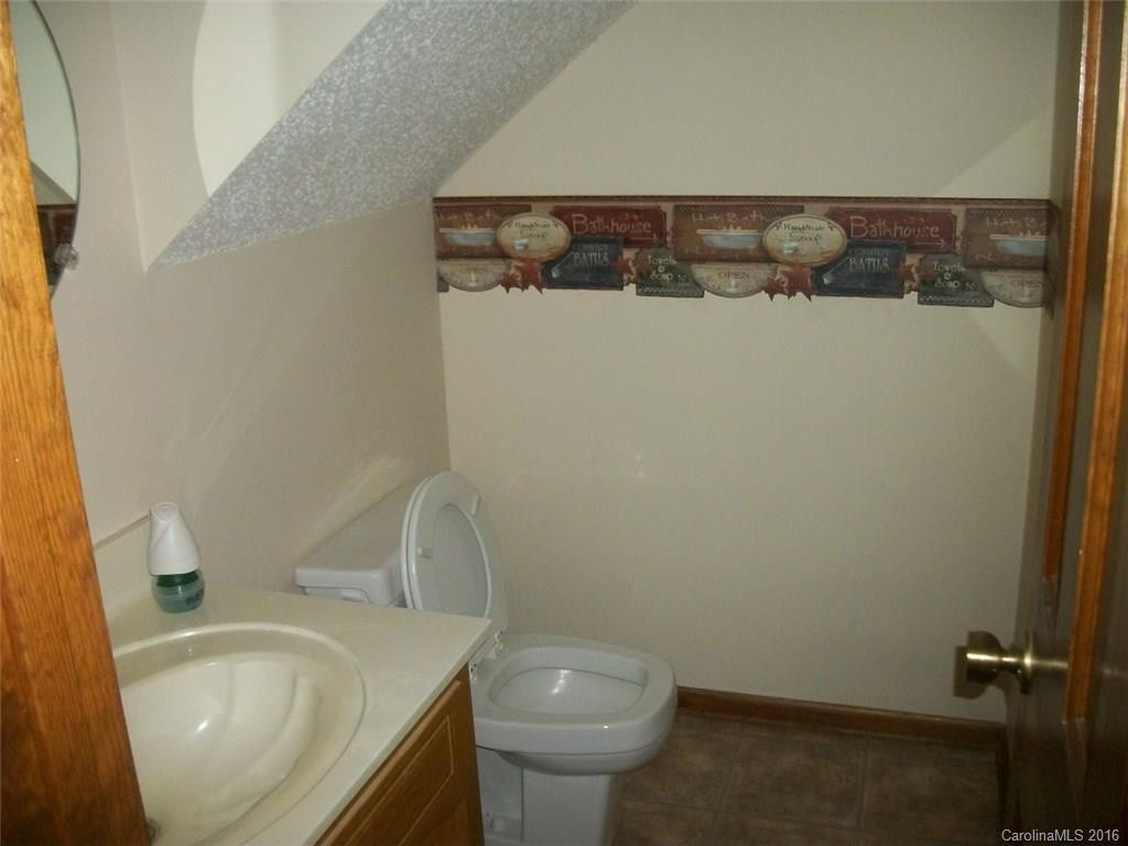 33 oak ridge Circle - Photo 9