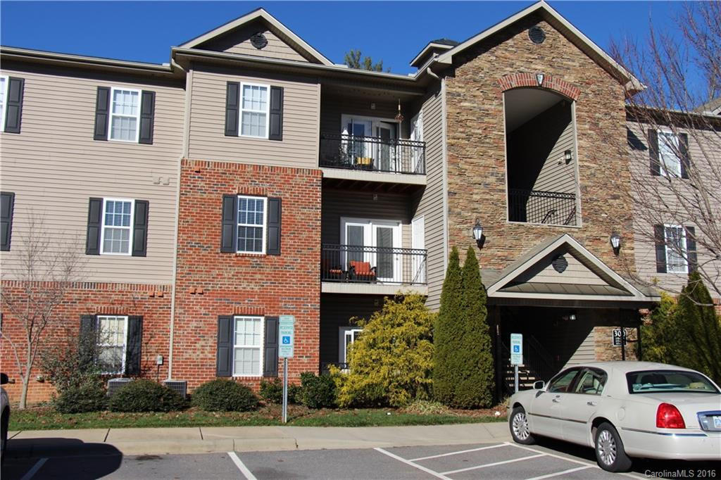 325 Appeldoorn Circle #325