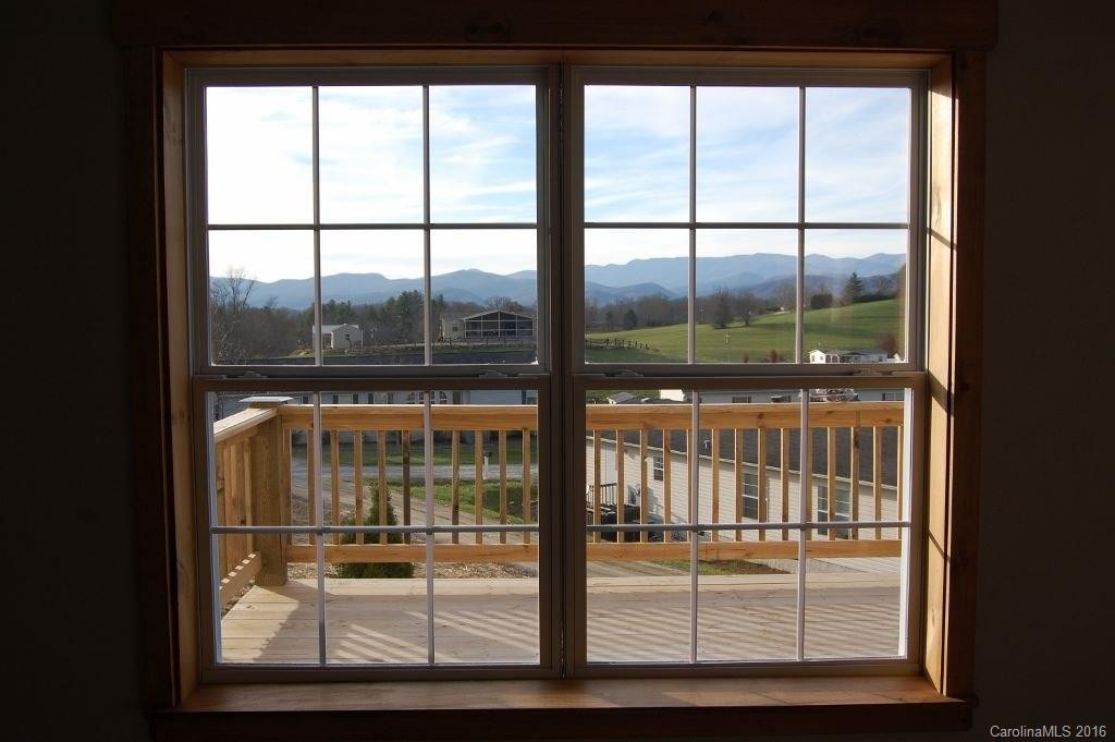 122 Danielle Drive - Photo 3