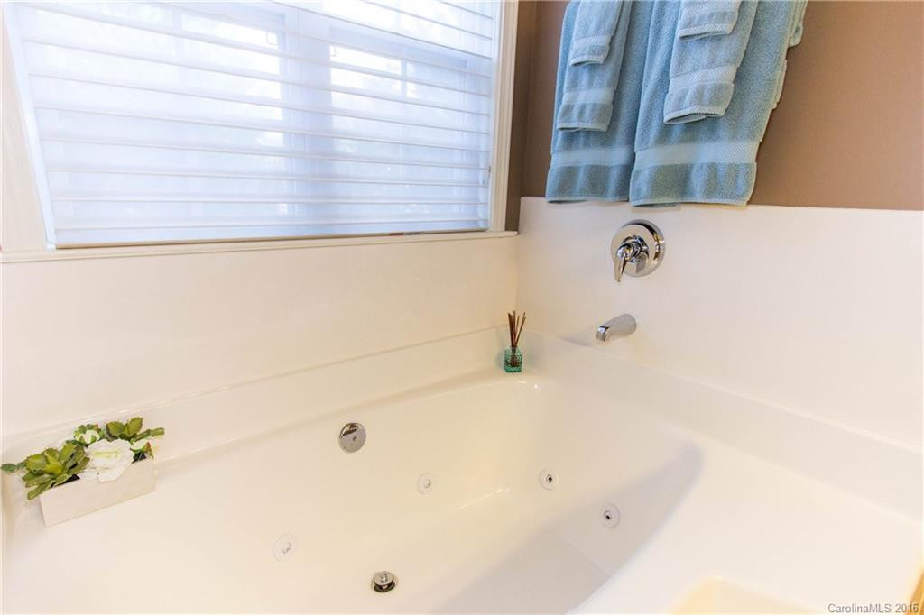 395 Running Briar Road - Photo 17