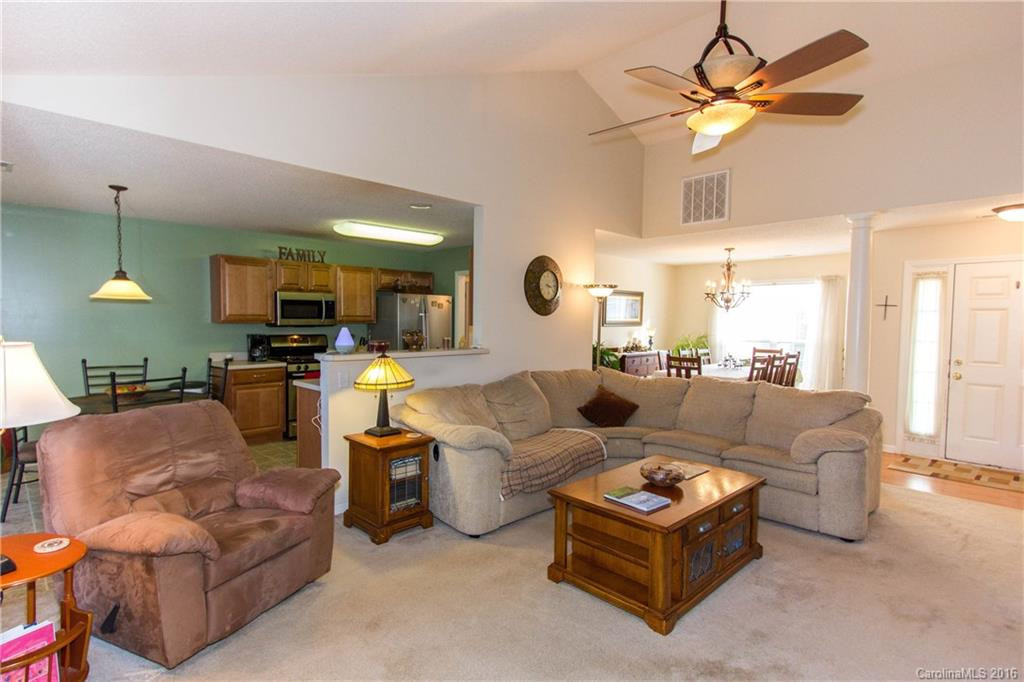 395 Running Briar Road - Photo 3