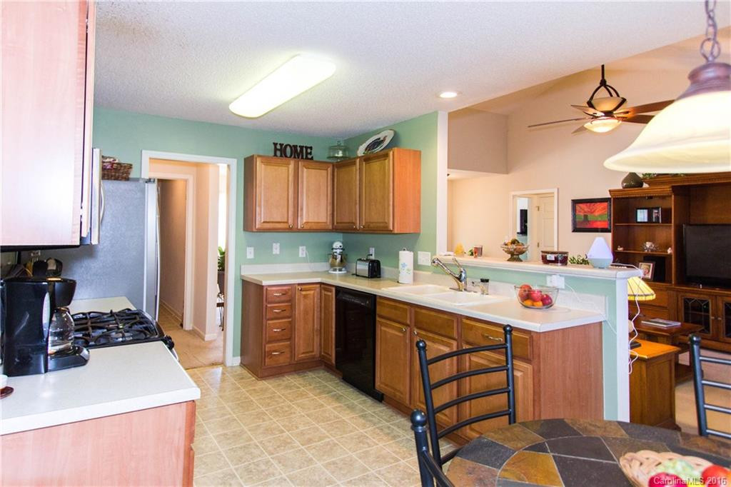 395 Running Briar Road - Photo 8