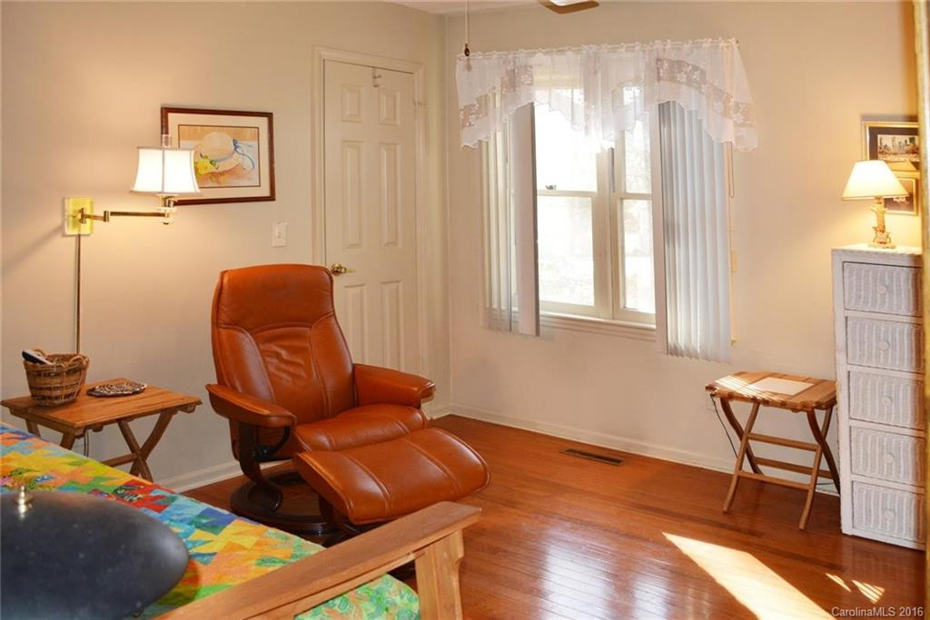3 Bridle Path Court #4 - Photo 18