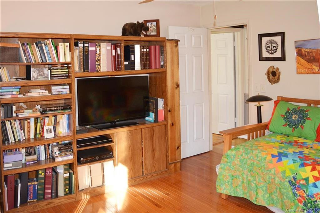 3 Bridle Path Court #4 - Photo 19