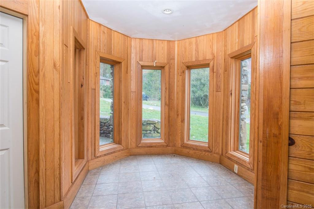300 Biodome Drive - Photo 4