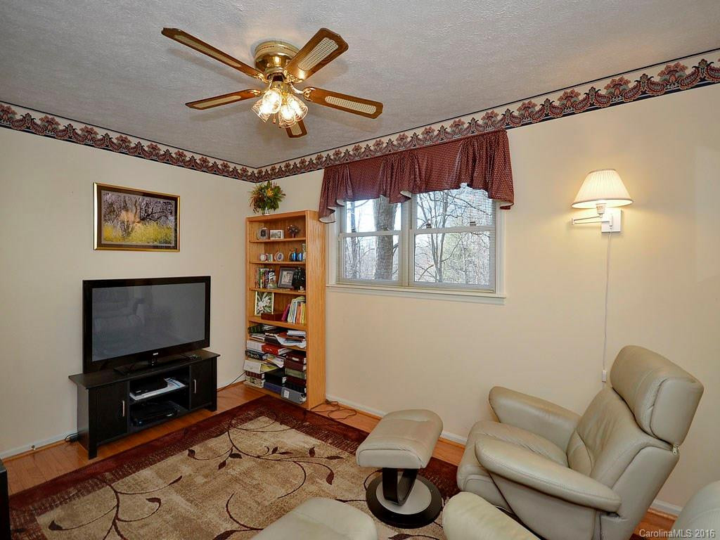 510 Starmount Lane - Photo 18
