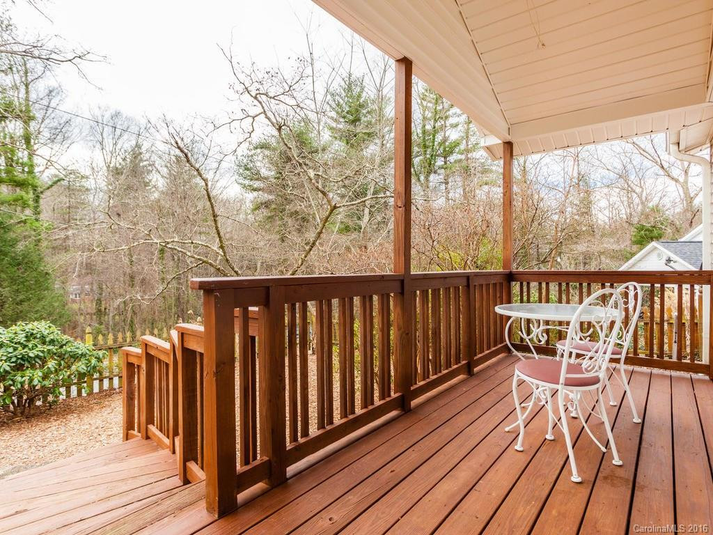 504 Buena Vista Lane - Photo 2