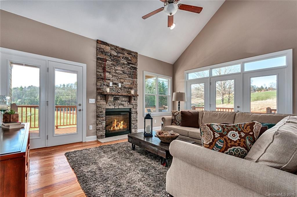 38 Tamerlane Way - Photo 4