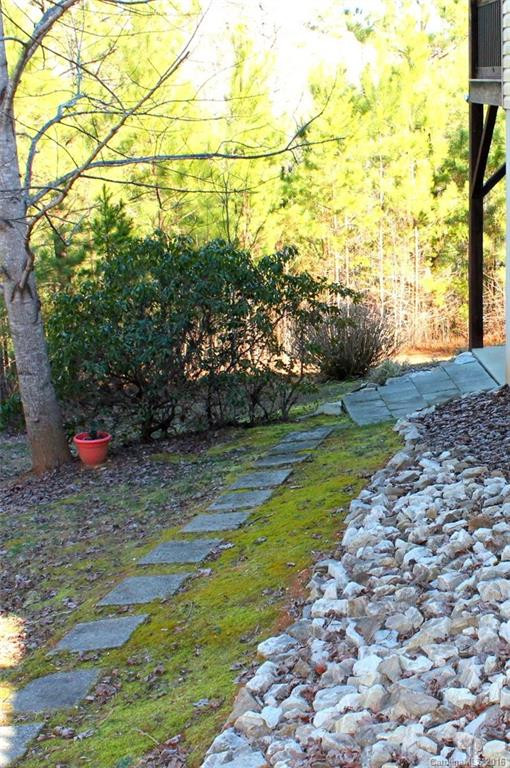436 Hidden Lake Parkway - Photo 24