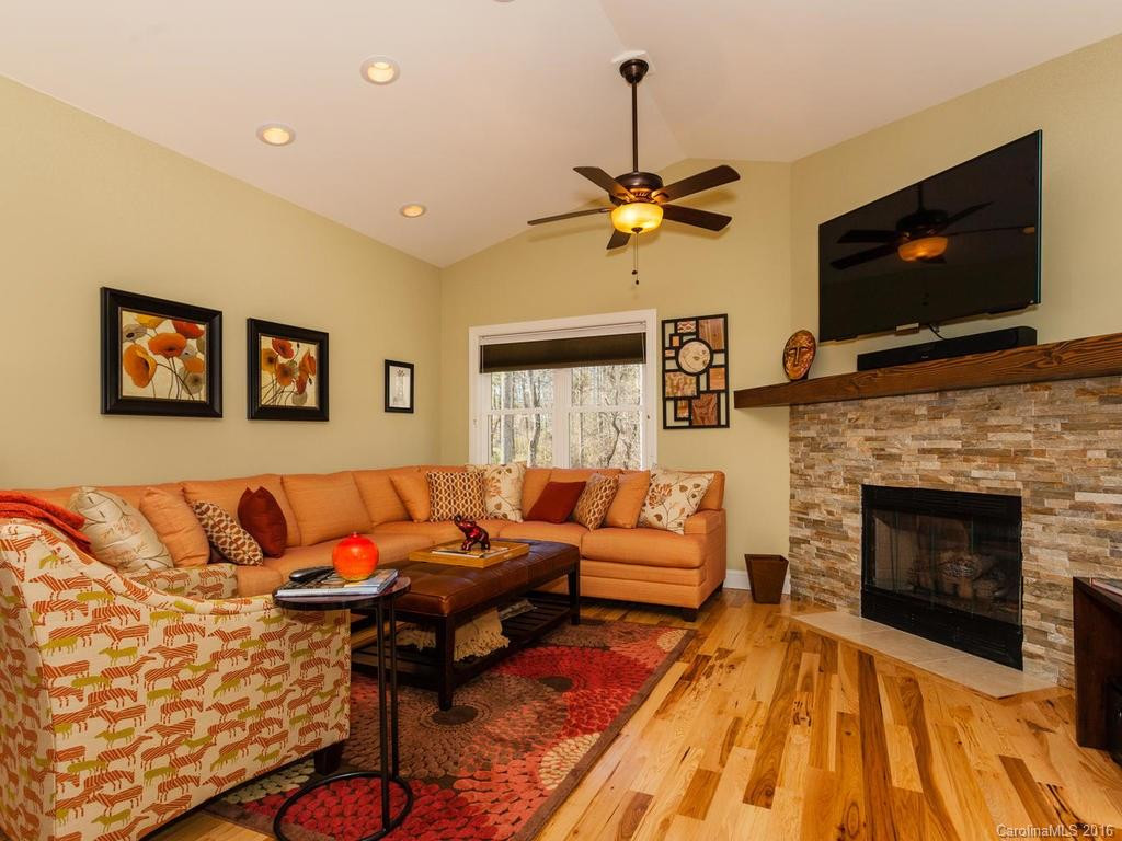 153 Fox Creek Drive - Photo 4