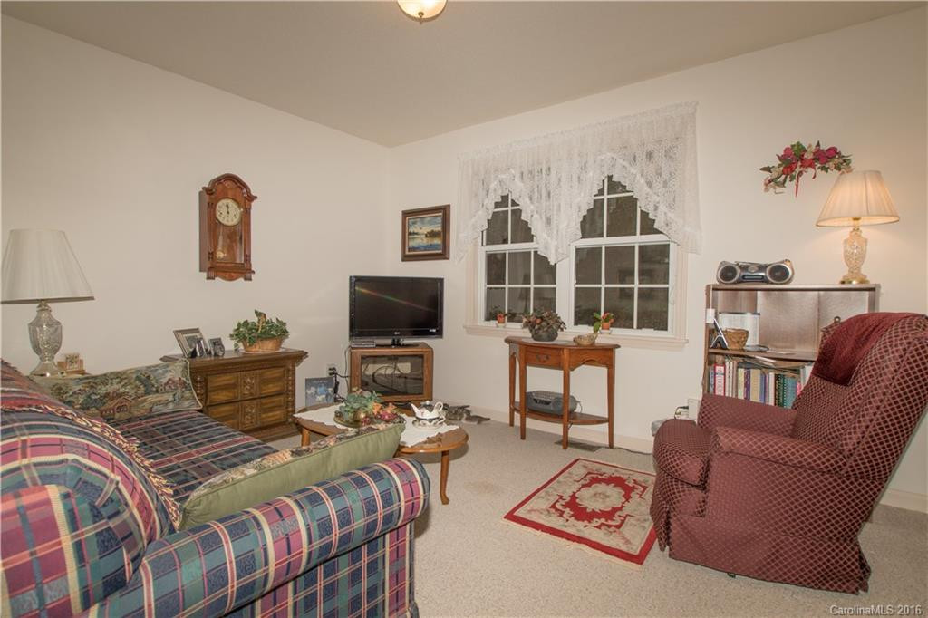 248 Fallen Timber Road #14 - Photo 14