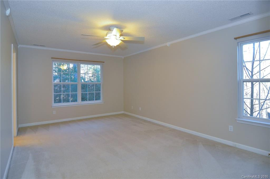 215 Laurel Ridge Road - Photo 13