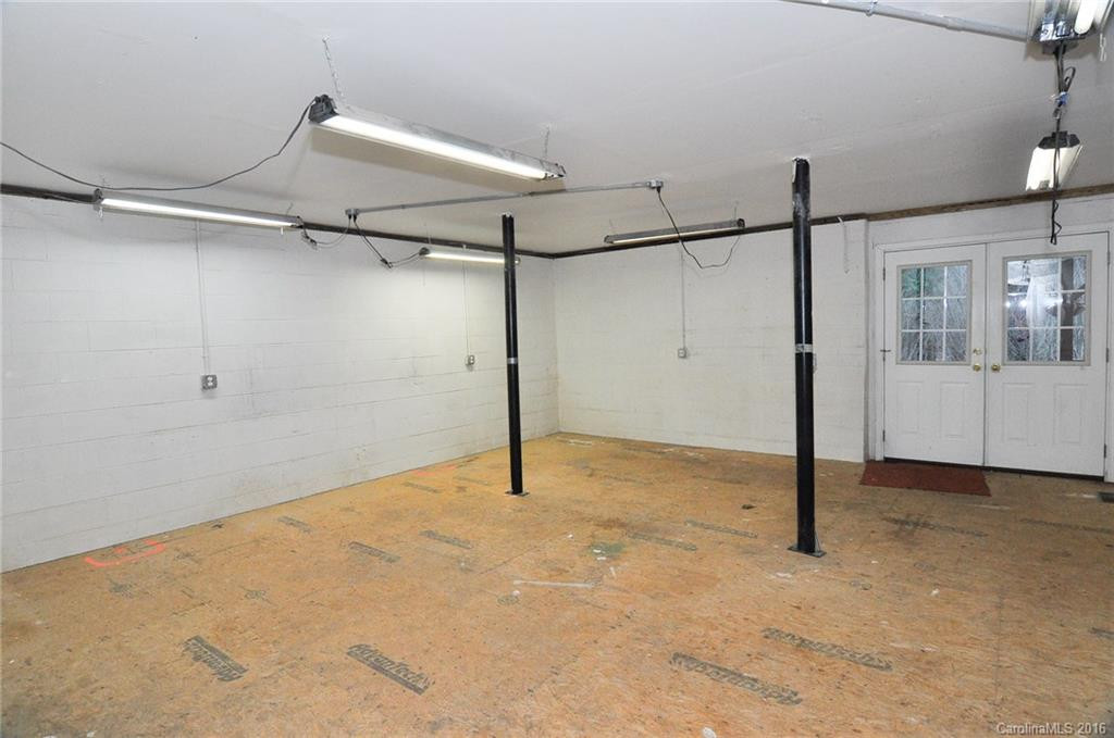 215 Laurel Ridge Road - Photo 21