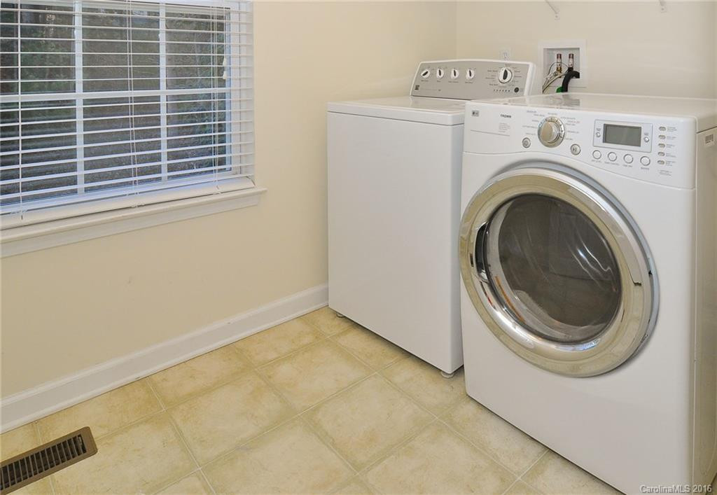 215 Laurel Ridge Road - Photo 22