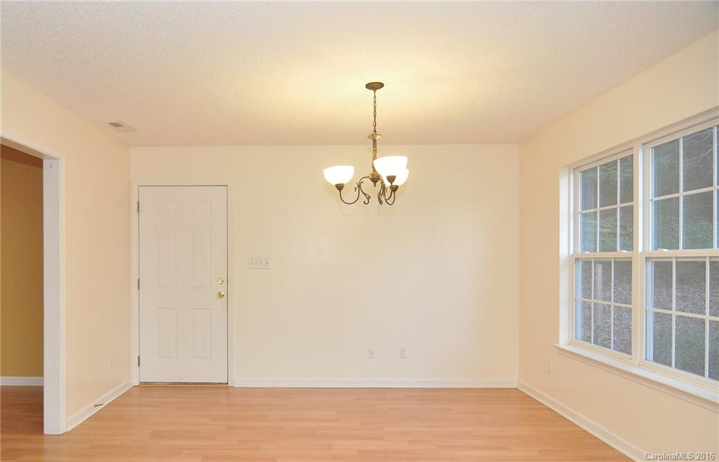 215 Laurel Ridge Road - Photo 9