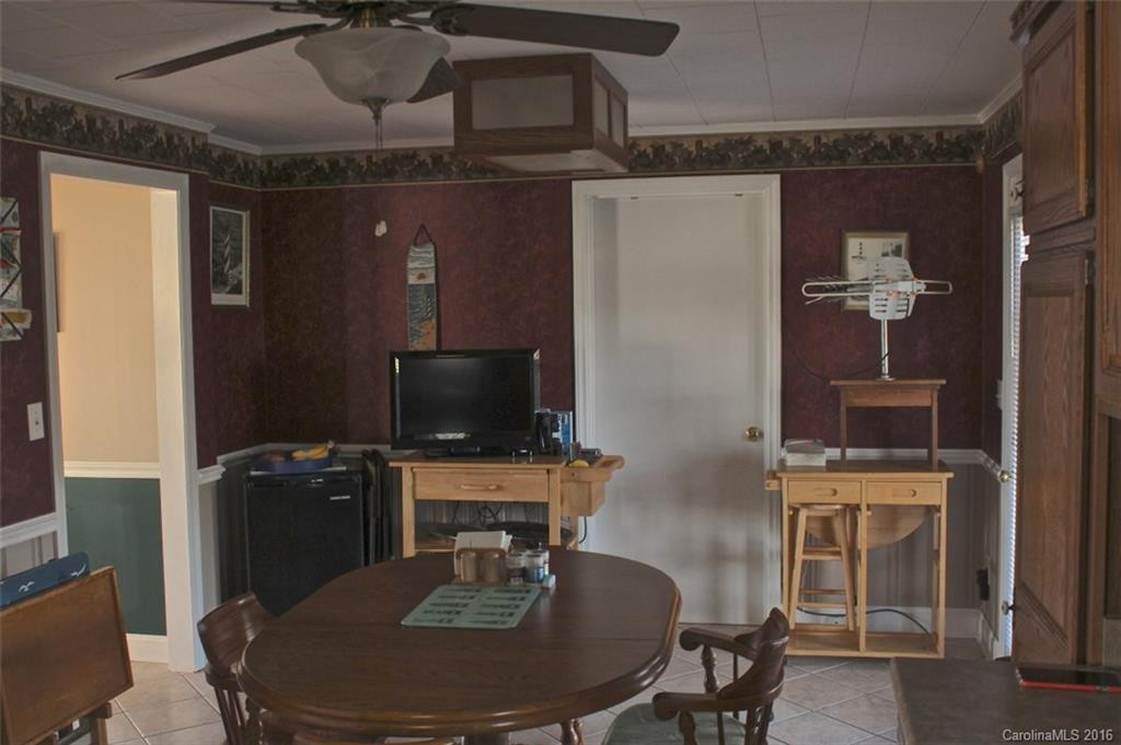 264 Poplar Street - Photo 3