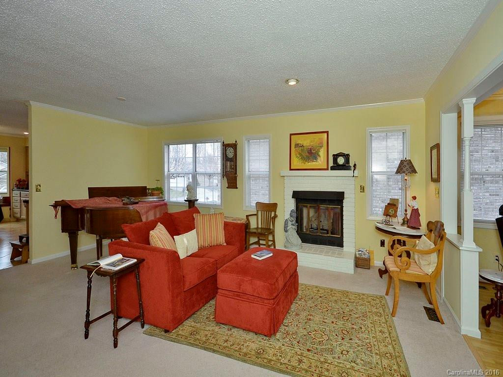 519 Belvidere Court #69 - Photo 4